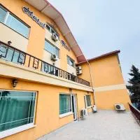 Hotel Flora, хотел в Дробета-Турну Северин