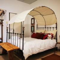 Leather & Lace, hotel in Grootfontein