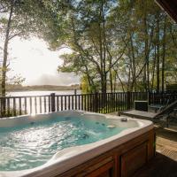 Heron Lodge with Hot-tub