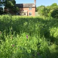 Priory Meadow Cottage, hotel di Long Bennington