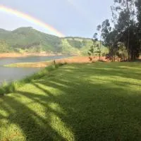 Casa INTI Refugio Romantico Pague duas noites minimo e a terceira e brinde, menos feriados, Hotel in Natividade da Serra