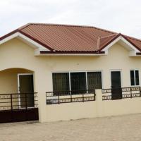 Lovely two-bedroom house near Aburi Accra, hotel en Aiyimensa