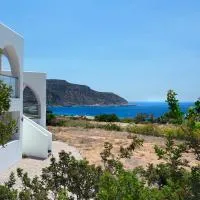 Aelia Luxury Villa، فندق في أموبي