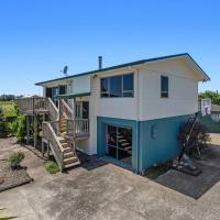 Heavenly on Riverside - Whakatāne Holiday Home、ファカタネにあるWhakatane Airport - WHKの周辺ホテル