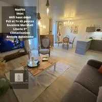 Babolène Shabby Suite, hotel v mestu Villefranche-de-Rouergue