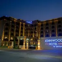 JOHNWOOD HOTEL by Bolton, מלון בWuse