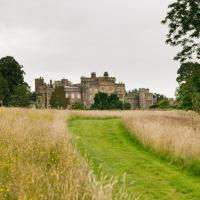 Hawarden Chester Hawarden Airport - CEG 근처 호텔 The West End - Hawarden Castle