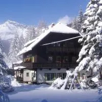 Alpengasthof Gutenbrunn, hotel sa Mallnitz