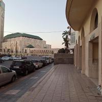 Charmant Appartement Meublé en face de la Mosquée Hassan II : Emplacement Idéal au Cœur de Casablanca