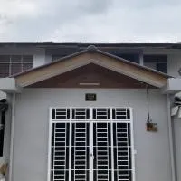 Zahra Homestay – hotel w mieście Rantau Panjang