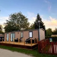 Tournesol - Camp La Belle Vie, Hotel in Berdorf