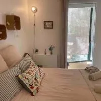 Charming Studio to Venelles 10 minutes from Aix, хотел в Венел