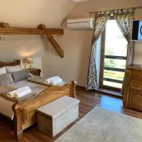Kamień i Sowa, hotel em Lipinki Łużyckie