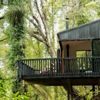 Te Aka Treehouse, ξενοδοχείο σε Nelson Creek