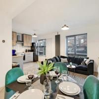 Pass the Keys 3 bedroom modern house in Withington