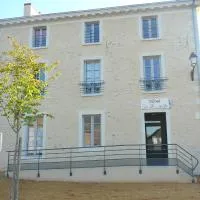 Hotel Le Saint Aubin, hotel en Chevillé