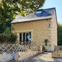 Le Moulin de Follet, hotel v destinaci Fougeré