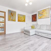 Family House in the Heart of Hanwell with 5 stars!