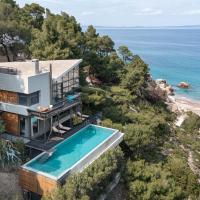 Blue Ivy Pool Villa #FeelsLikeHome, h&ocirc;tel &agrave; Vourvourou