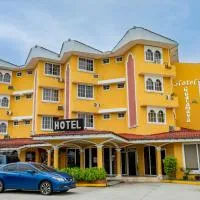 Hotel Guacamaya، فندق في بينونوم