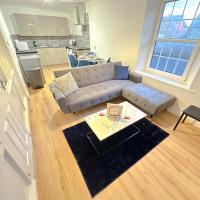 Luxury 2 Bed Apartment - FREE Parking - Contractors