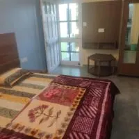 Tree Valley Homestay Chail, khách sạn ở Chail