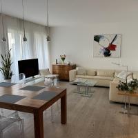 Luxury 2-Bedroom Flat close to FAIR & OLD TOWN, מלון ב-אוברקסל, דיסלדורף