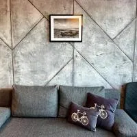 NOWOCZESNY APARTAMENT MODERNO 2020 - Szczecinek, hotel v destinaci Nový Štětín
