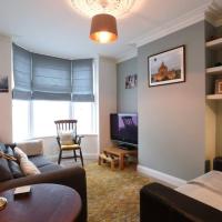 Stylish 2BR Short walk to Southsea