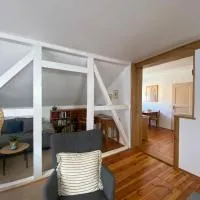 Ferienwohnung im Dreiseitenhof, khách sạn ở Großräschen