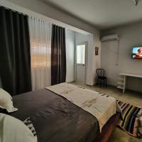 Spacious 3 room apartment Prime Location on 2nd Floor with proximity to all amenities, hotel dicht bij: Internationale luchthaven Sfax–Thyna - SFA, Sfax