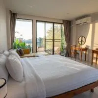 Ploen Pirom, hotel u Lat Krabangu