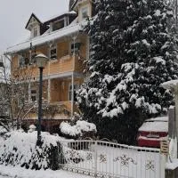 Erika's Haus in der Sonne، فندق في باد غروند
