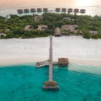 Noku Maldives - Complimentary Seaplane Transfer for 2 Adults For Minimum 7 Nights Stays Between 01st May to 30th September 2024, готель у місті Manadhoo