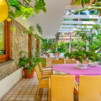 SorrentoVibes - Villa in Sorrento Center with gardens and outdoor space, h&ocirc;tel &agrave; Sorrente
