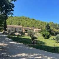 Lodge Provençale, hotelli kohteessa Plaisians
