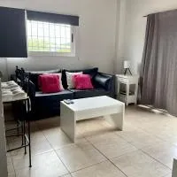 Punto Maschwitz Alquileres - Departamento dos ambientes, hotelli kohteessa Ingeniero Maschwitz