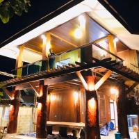 188 Teak House บ้านต้นสัก โรงแรมใกล้สนามบินนานาชาติเชียงใหม่ - CNXในเชียงใหม่