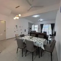 Cool Gateaway Seremban Homestay, hotel em Labu