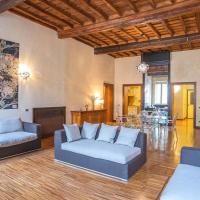 Piazza Venezia Charming Apartment With View