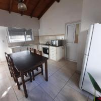 Necochea-Casa para hasta 4 personas!, ξενοδοχείο κοντά στο Αεροδρόμιο Necochea - NEC, Necochea