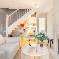 Spring Stays Cosy 2-Bed Residence with Free Parking: bir Londra, Woolwich oteli
