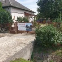 Viesnīca Janka vendégház és Apartman pilsētā Abādsaloka