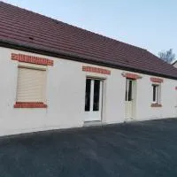 Gîte 14 couchages 6 chambres, hotel em Vailly-sur-Sauldre
