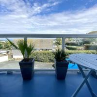 Modern 2 Bedroom apartment close to Porth Beach