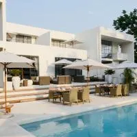 Latitude 15 Degrees, hotel i Lusaka