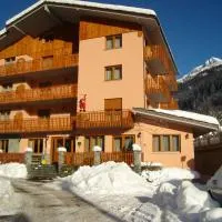 Hotel Dama Bianca, hotel en Valtournenche