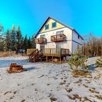 Alpine Horn Lodge at Big Powderhorn Mountain - Unit A, hotel near Gogebic-Iron County Airport - IWD, Ironwood