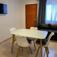 departamento cerca centro viejo (no playa), hotel near Necochea Airport - NEC, Necochea