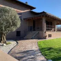 Appartamento con giardino, hotel Pontecchióban